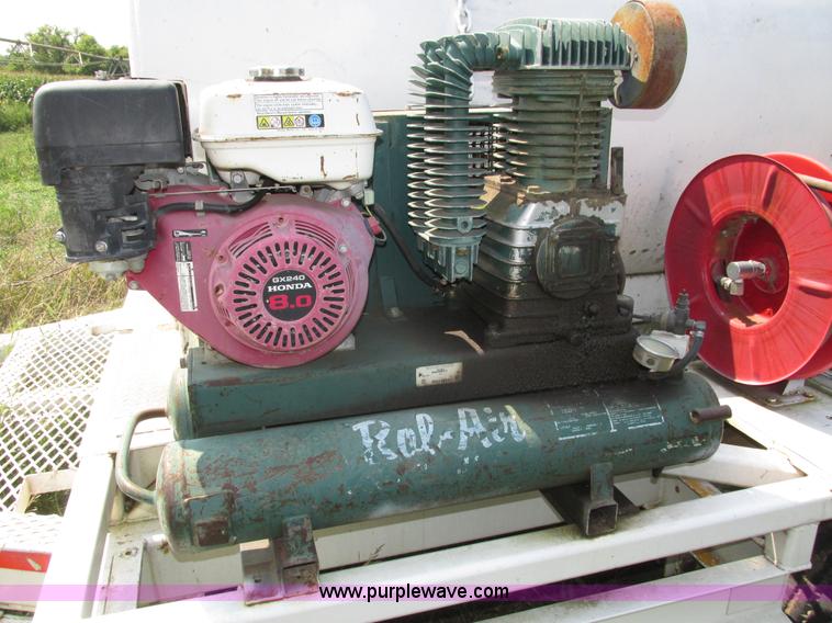 image for item H1217 1987 Fleming fuel trailer