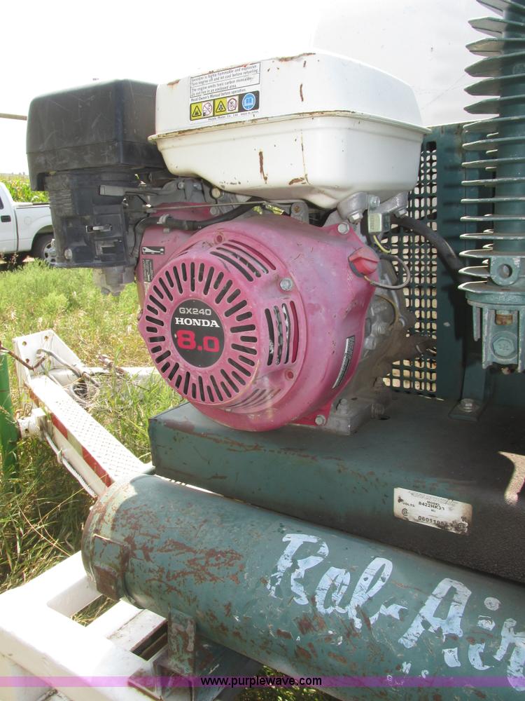 image for item H1217 1987 Fleming fuel trailer