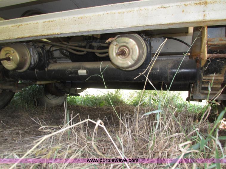 image for item H1217 1987 Fleming fuel trailer