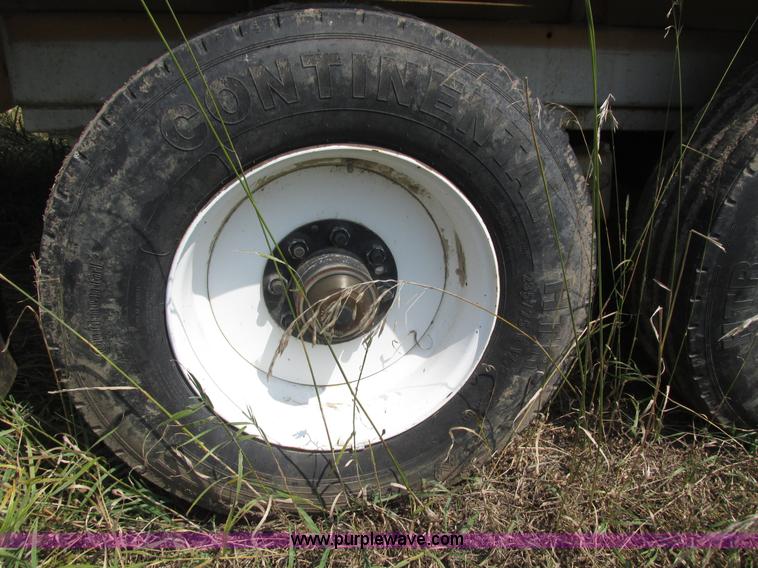 image for item H1217 1987 Fleming fuel trailer