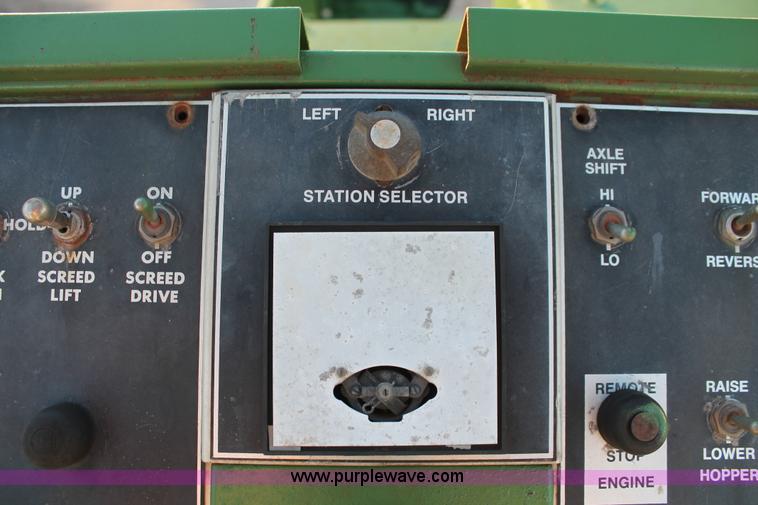 image for item H8064 1982 Barber Greene SB-131 asphalt paver