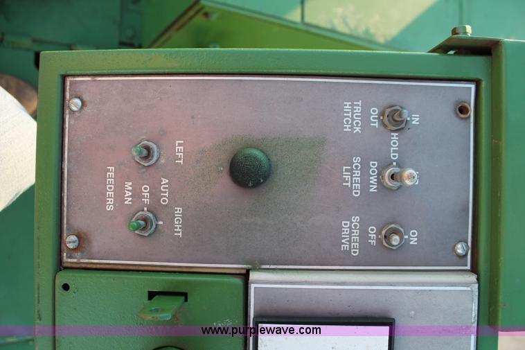 image for item H8064 1982 Barber Greene SB-131 asphalt paver