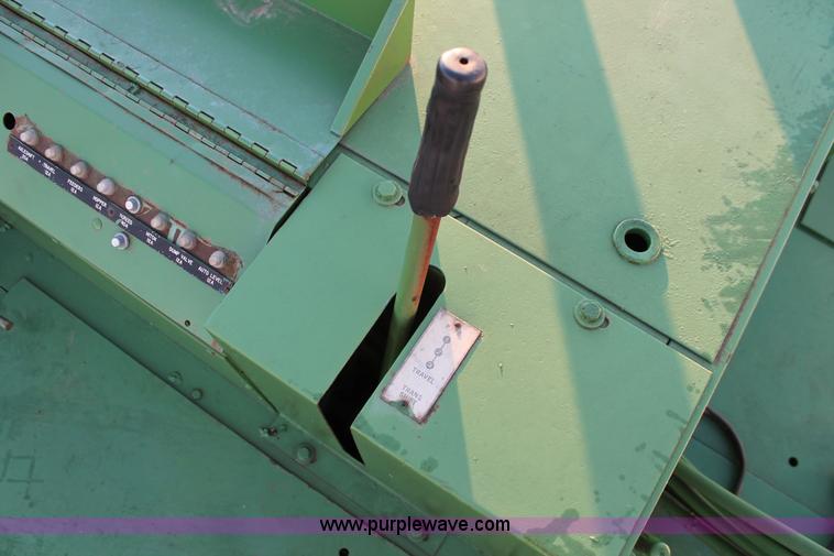 image for item H8064 1982 Barber Greene SB-131 asphalt paver