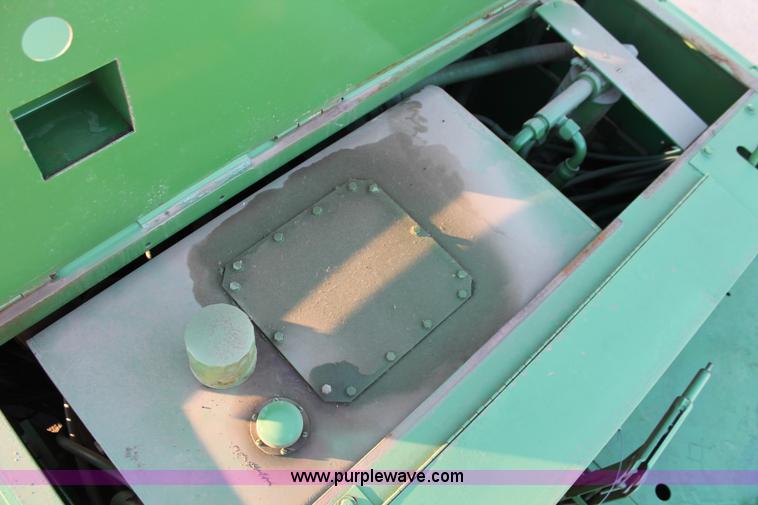 image for item H8064 1982 Barber Greene SB-131 asphalt paver