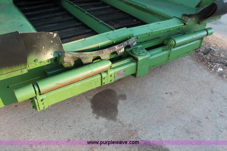 image for item H8064 1982 Barber Greene SB-131 asphalt paver