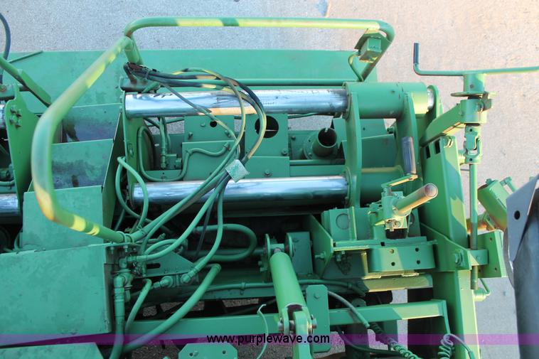 image for item H8064 1982 Barber Greene SB-131 asphalt paver