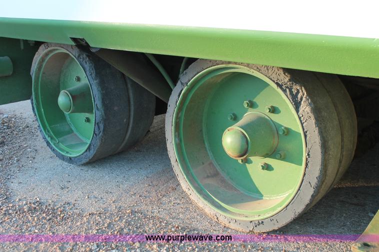 image for item H8064 1982 Barber Greene SB-131 asphalt paver