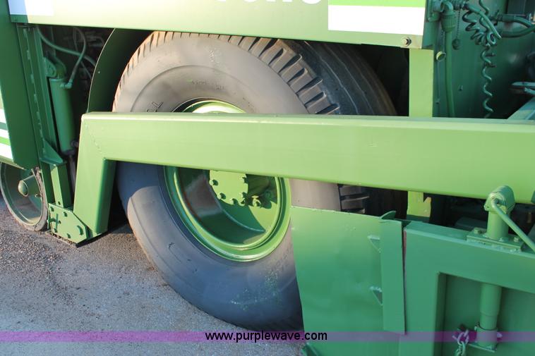 image for item H8064 1982 Barber Greene SB-131 asphalt paver