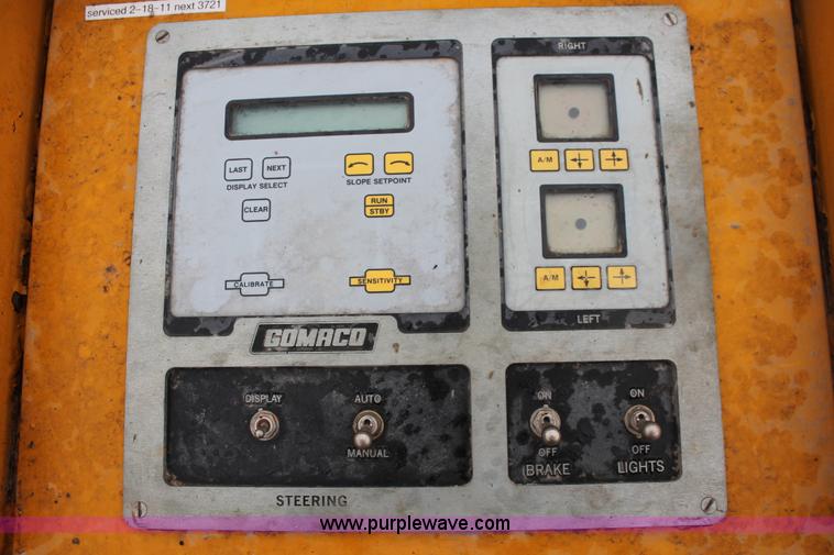 image for item H8071 Gomaco 8500B trimmer placer