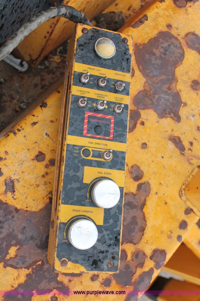 image for item H8071 Gomaco 8500B trimmer placer