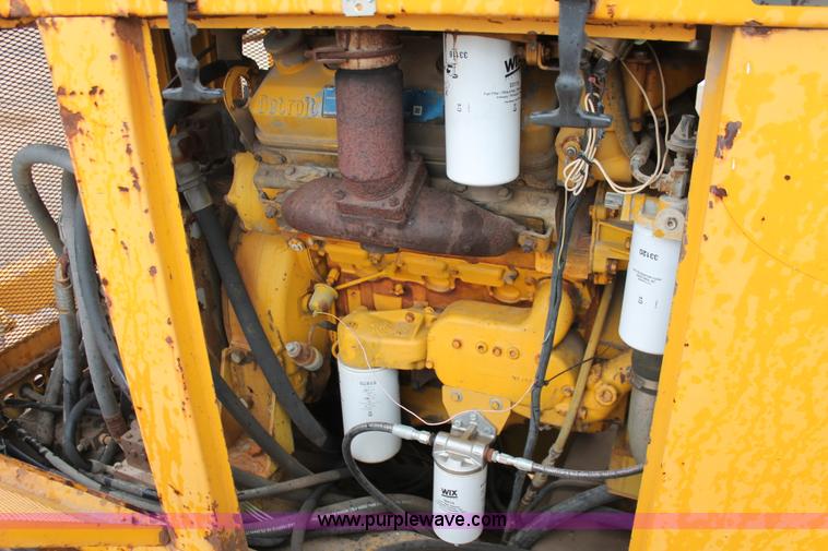 image for item H8071 Gomaco 8500B trimmer placer