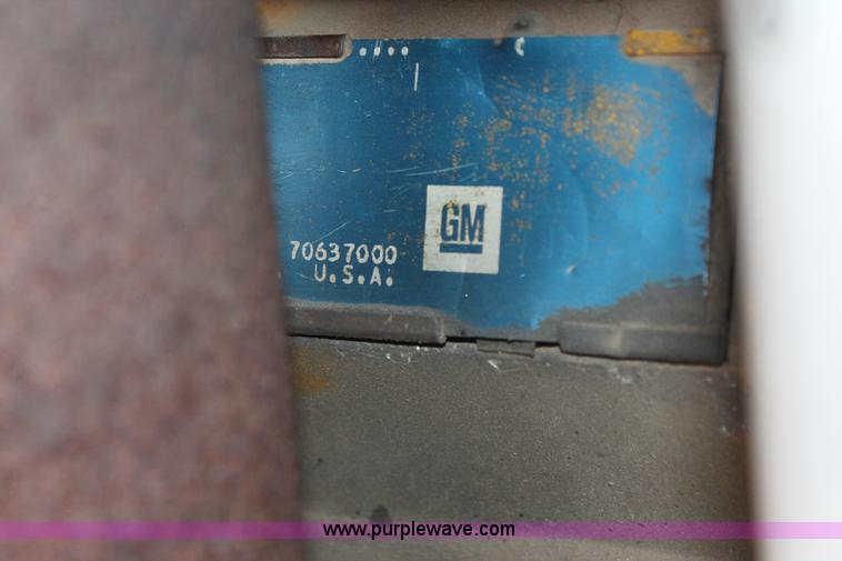 image for item H8071 Gomaco 8500B trimmer placer