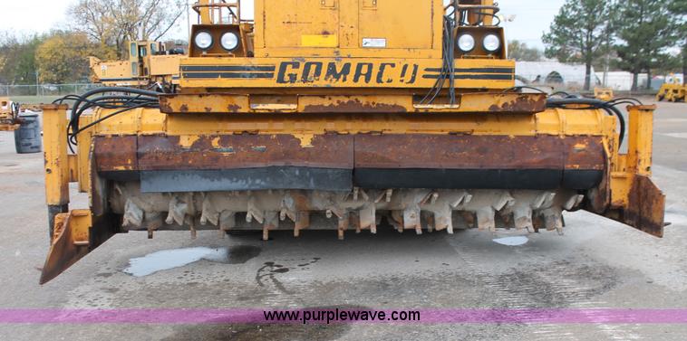 image for item H8071 Gomaco 8500B trimmer placer