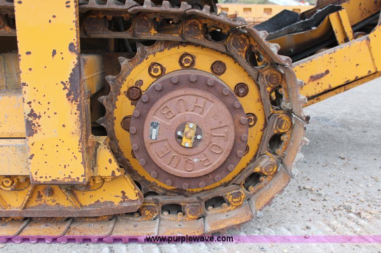 image for item H8071 Gomaco 8500B trimmer placer