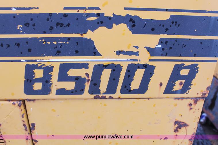 image for item H8071 Gomaco 8500B trimmer placer