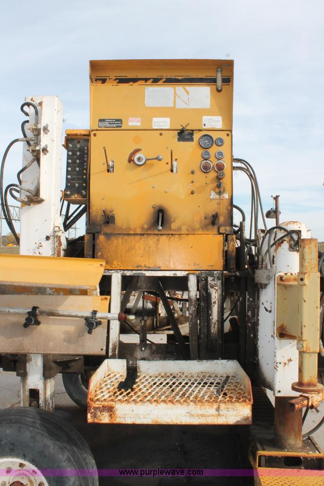 image for item H8072 1994 Gomaco TC-600 texture cure machine