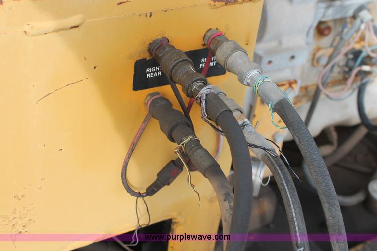 image for item H8072 1994 Gomaco TC-600 texture cure machine