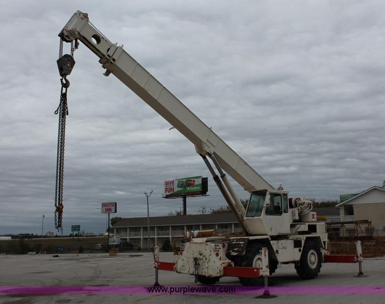 image for item H8078 Koehring S888 crane