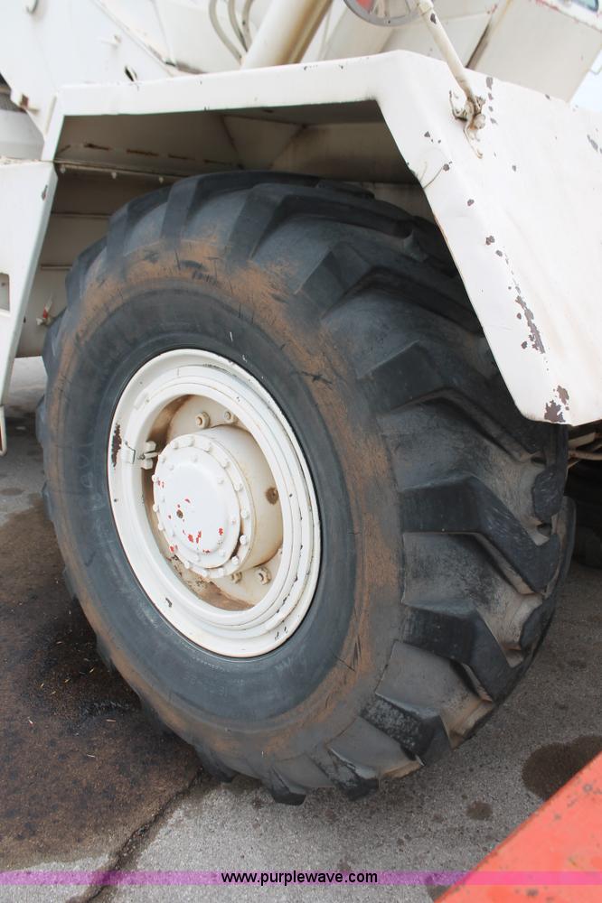 image for item H8078 Koehring S888 crane