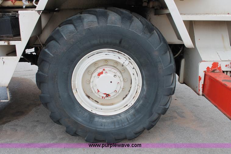 image for item H8078 Koehring S888 crane