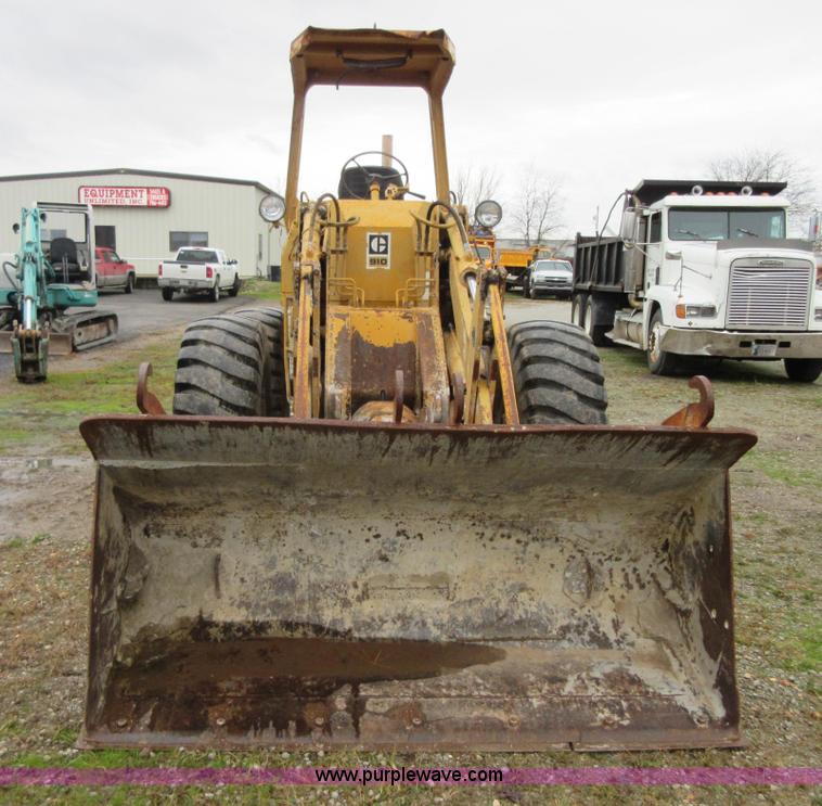 image for item I1846 1978 Caterpillar 910 wheel loader