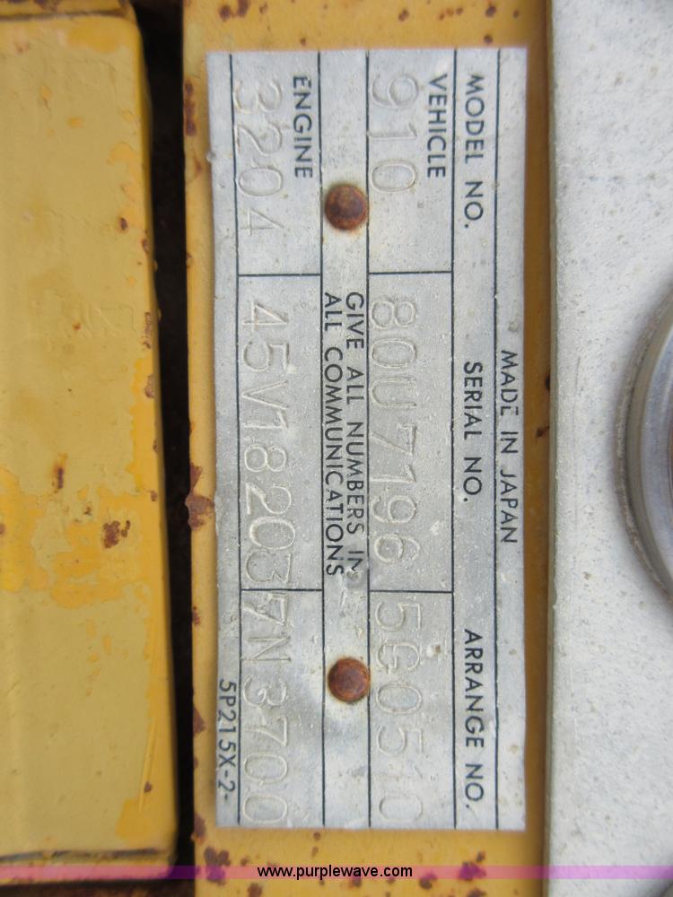 image for item I1846 1978 Caterpillar 910 wheel loader