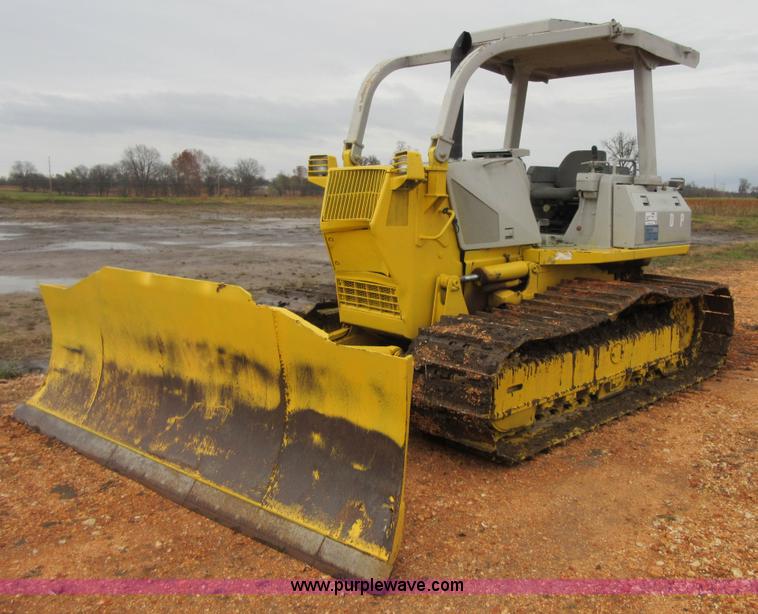 image for item I1847 1996 Komatsu D41P-6 dozer