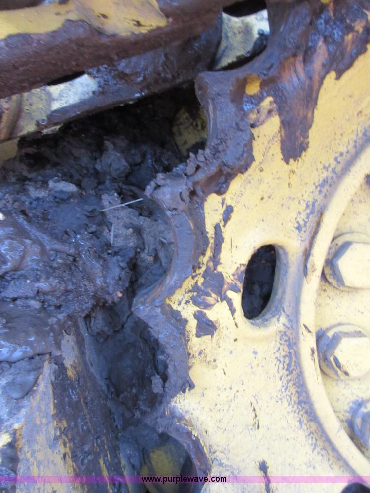 image for item I1847 1996 Komatsu D41P-6 dozer