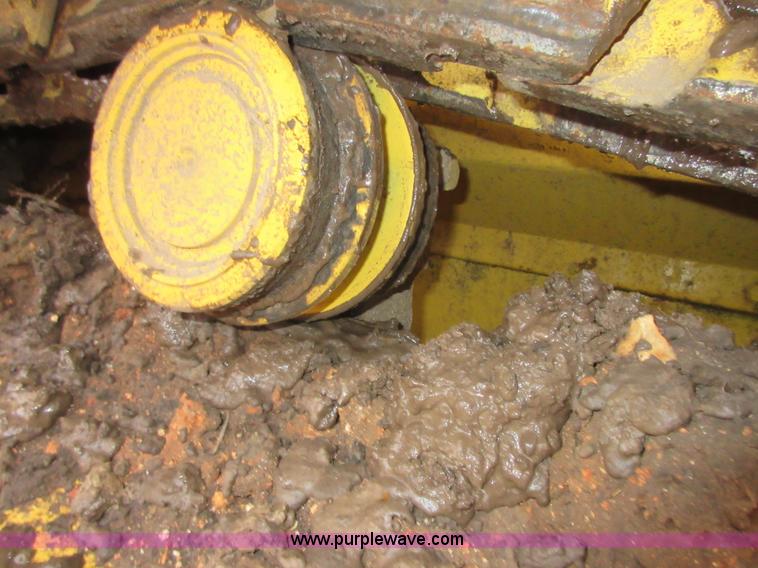 image for item I1847 1996 Komatsu D41P-6 dozer
