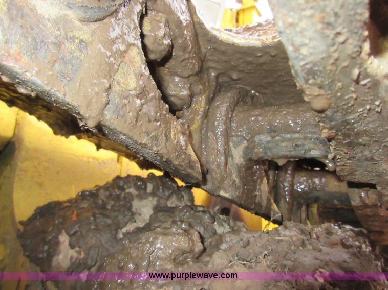 image for item I1847 1996 Komatsu D41P-6 dozer