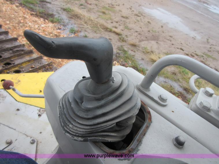 image for item I1847 1996 Komatsu D41P-6 dozer