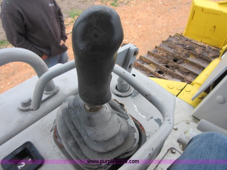 image for item I1847 1996 Komatsu D41P-6 dozer