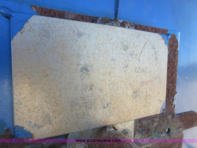 image for item I1909 1991 International 9400 vacuum truck