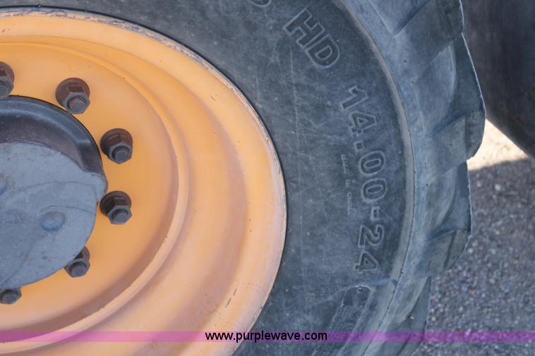 image for item J1351 1998 Case 686G telehandler