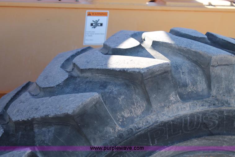 image for item J1351 1998 Case 686G telehandler