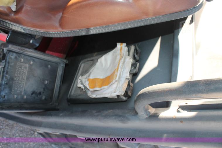 image for item J1351 1998 Case 686G telehandler