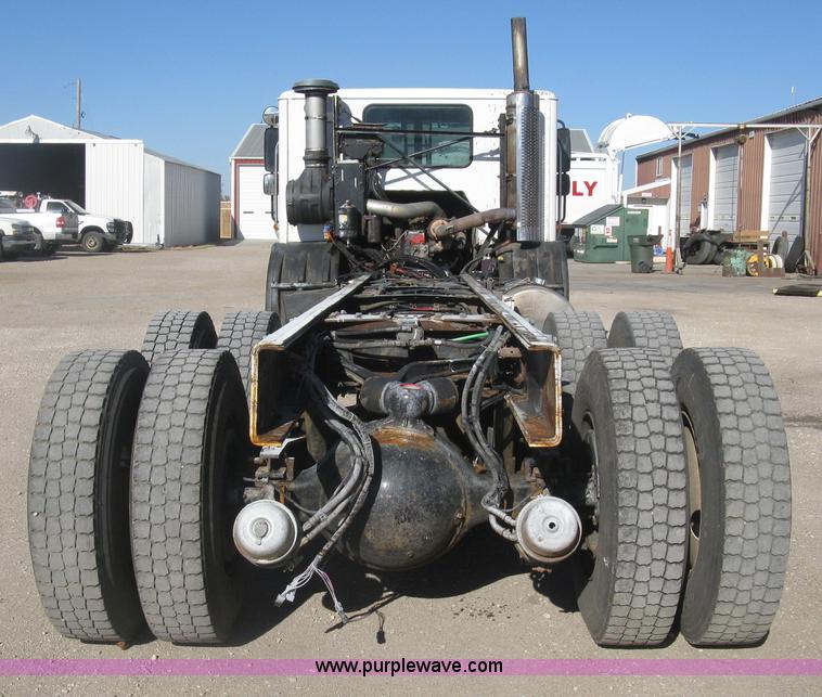 image for item J2987 2004 Sterling Condor truck cab and chassis