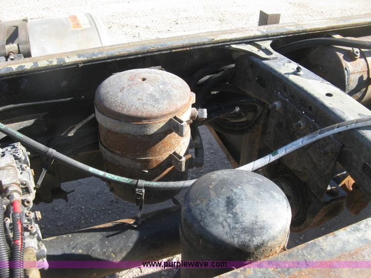 image for item J2987 2004 Sterling Condor truck cab and chassis