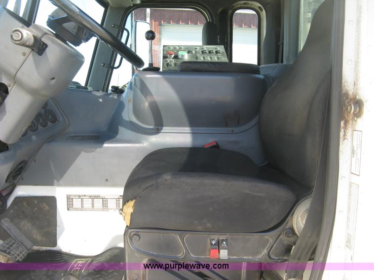 image for item J2987 2004 Sterling Condor truck cab and chassis