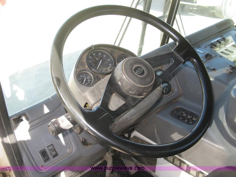 image for item J2987 2004 Sterling Condor truck cab and chassis