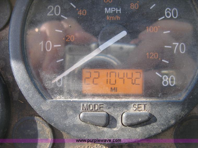 image for item J2987 2004 Sterling Condor truck cab and chassis