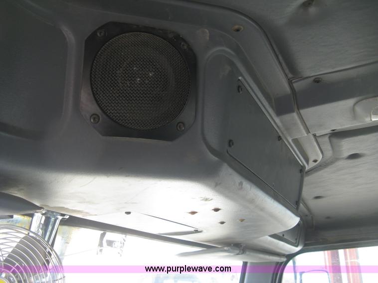 image for item J2987 2004 Sterling Condor truck cab and chassis