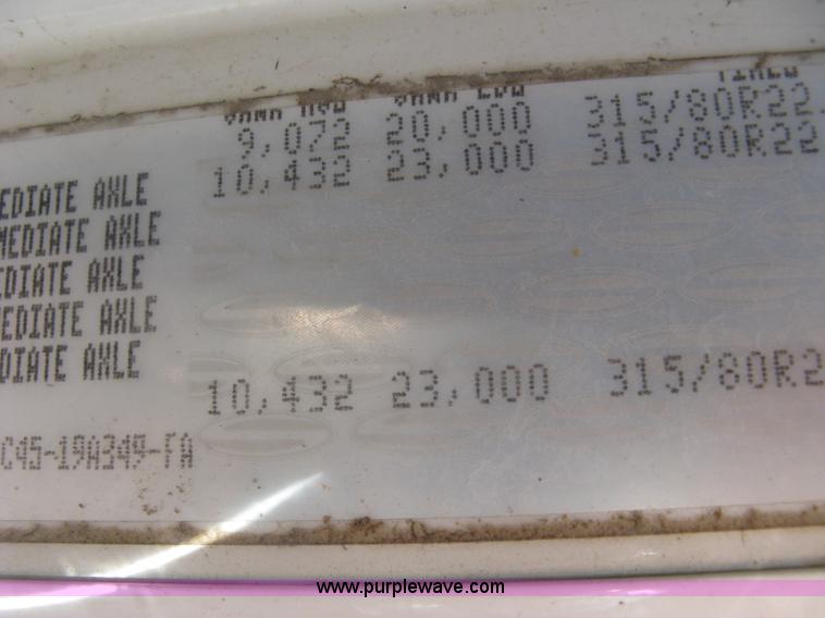 image for item J2987 2004 Sterling Condor truck cab and chassis