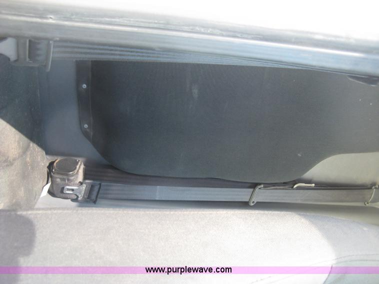 image for item J2987 2004 Sterling Condor truck cab and chassis