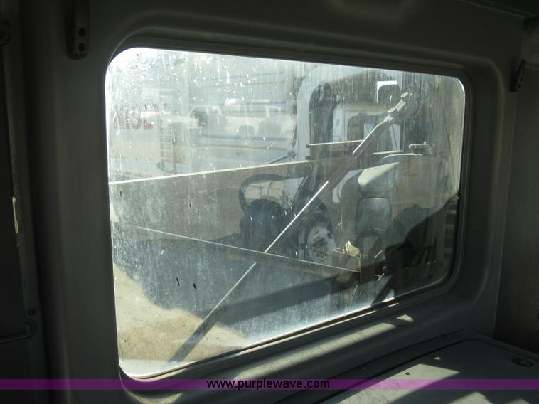 image for item J2987 2004 Sterling Condor truck cab and chassis