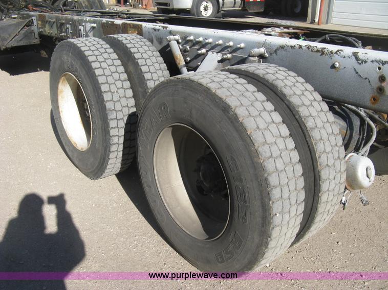 image for item J2987 2004 Sterling Condor truck cab and chassis