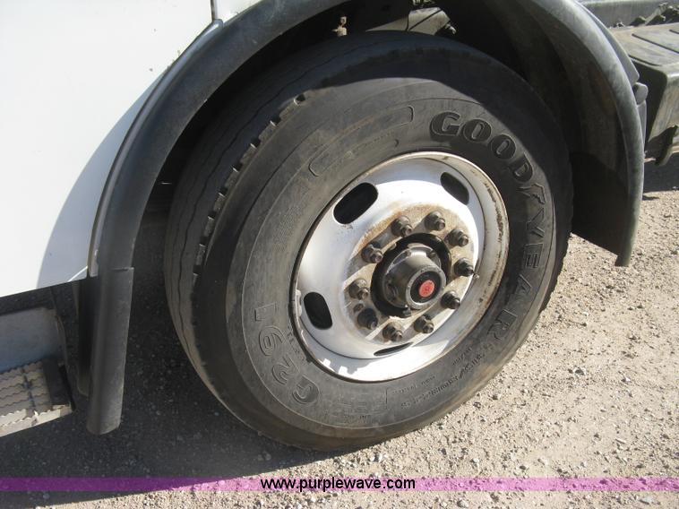 image for item J2987 2004 Sterling Condor truck cab and chassis