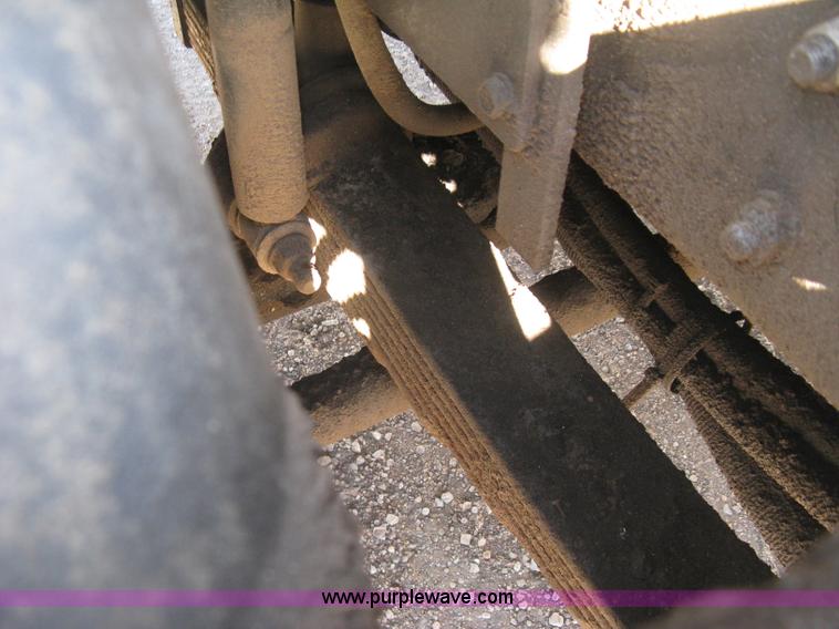 image for item J2987 2004 Sterling Condor truck cab and chassis