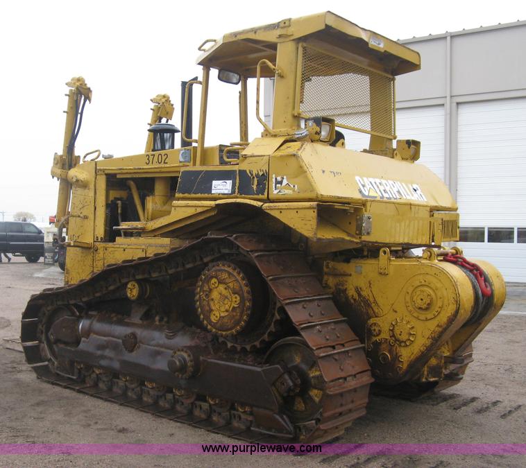 image for item J2993 1990 Caterpillar D7H dozer