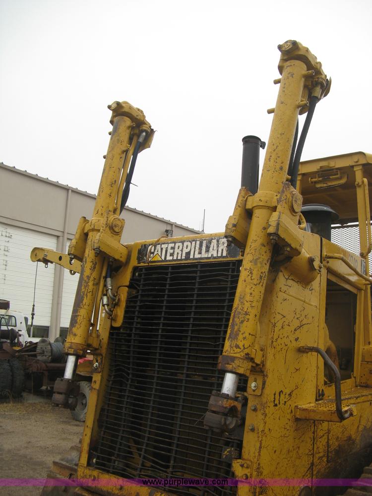 image for item J2993 1990 Caterpillar D7H dozer